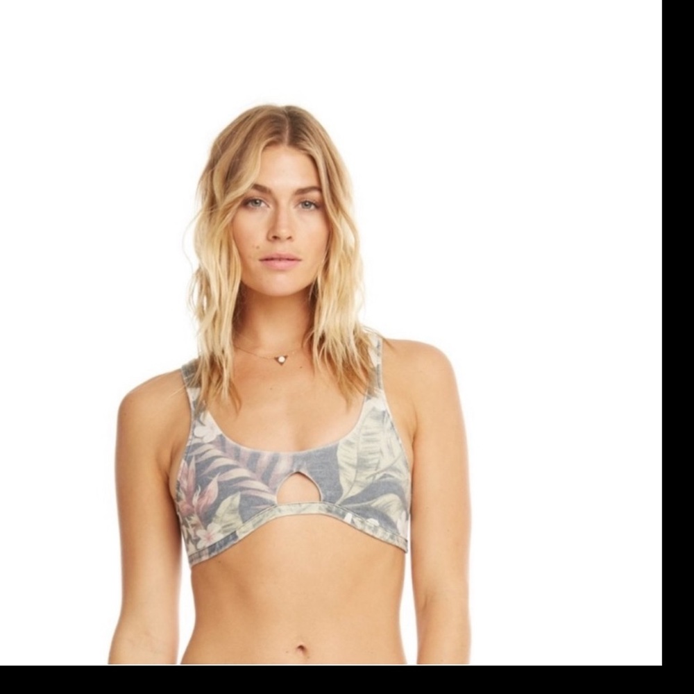 Chaser Floral Print Bra Top with Cutout Back and Front Design Size XS